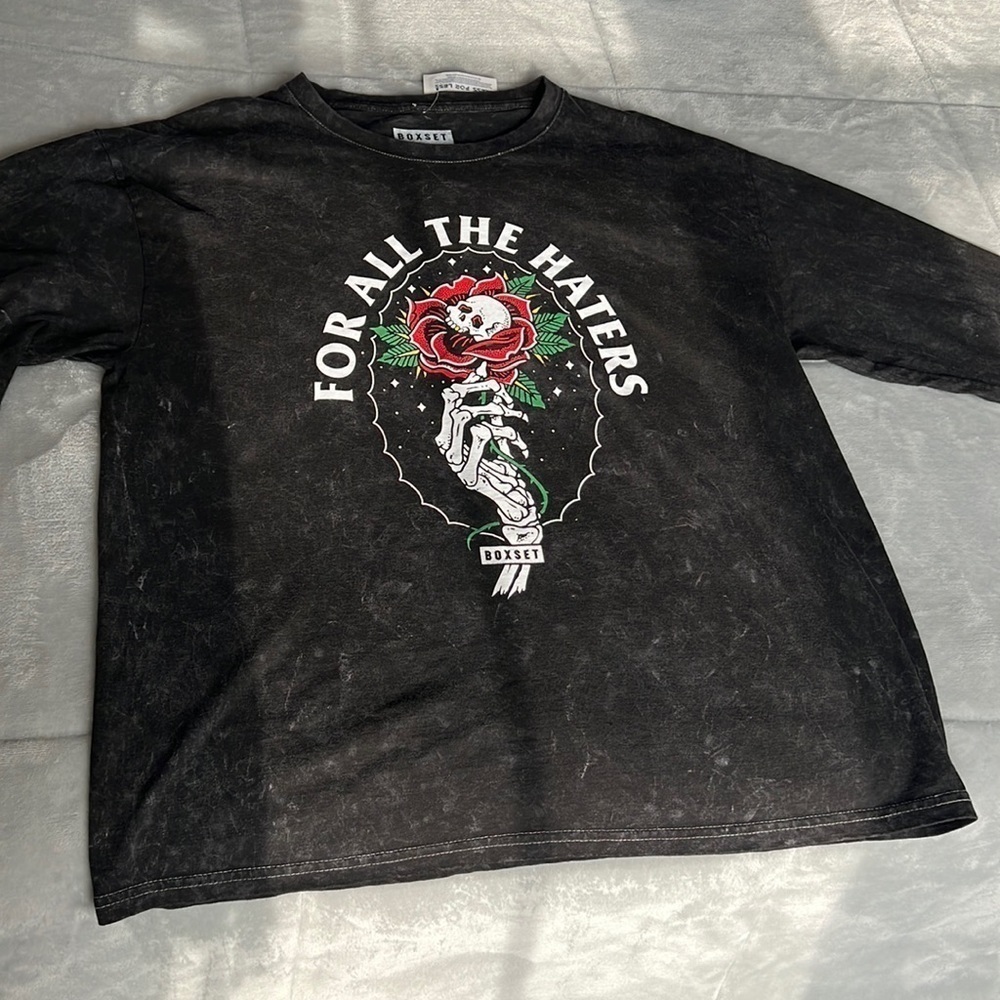 BOXSET long sleeves t-shirt  XL. NWT New. For all the haters​​​​​​​​​
